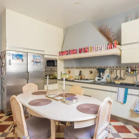 Family Apartment, 17, Plaine Monceau, By Easyflat Apartmán *